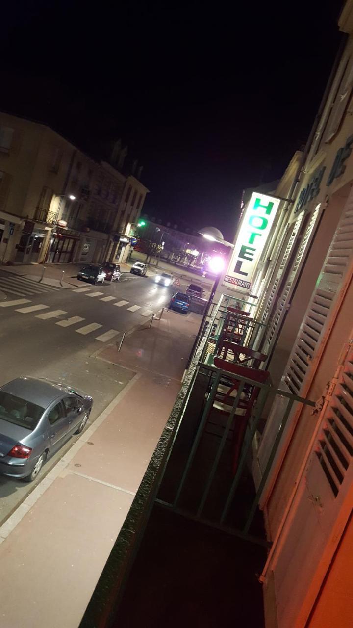 Hotel De La Cloche Sp Reims Exterior foto